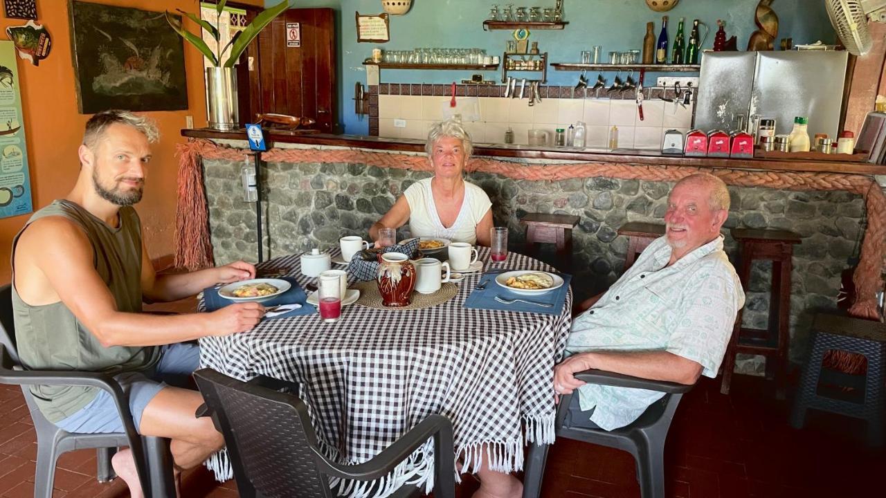 Posada Turistica Rocas De Cabo Marzo Bahia Solano Dış mekan fotoğraf